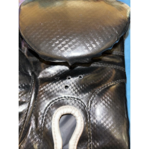 Ring To Cage Gloves 14oz - Picture 9 of 9